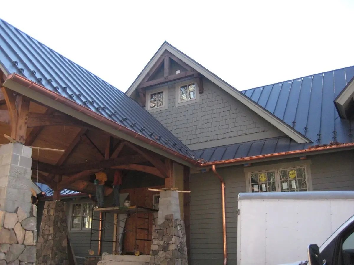 Craftsman Roofing team delivering quality roofing work in Woods Creek